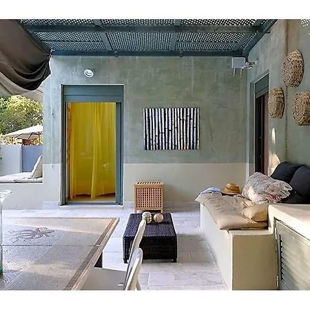 Sleeps 6 Pool Air Con Wifi Миния